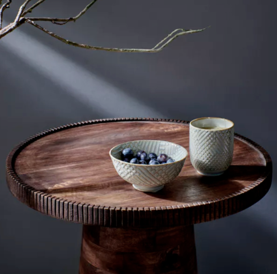 RAMONA - Table basse ronde en noyer