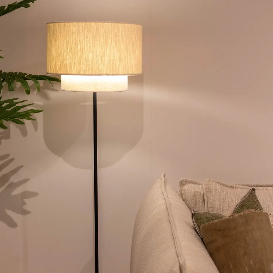 POLAR - Lampadaire avec abat-jour en coton blanc cassé